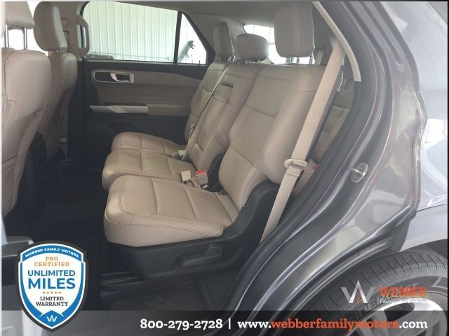 Used 2023 Ford Explorer XLT w/ Equipment Group 202A AWD/4WD image 12