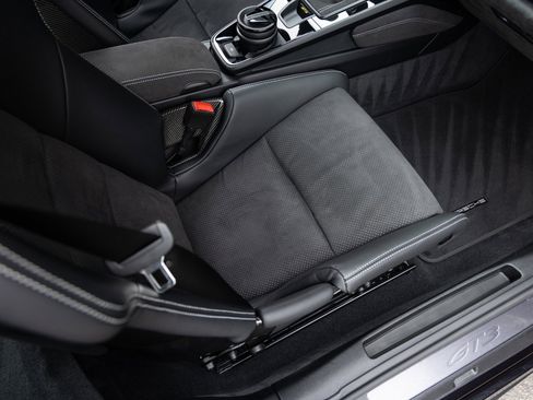 Certified 2024 Porsche 911 GT3 image 30