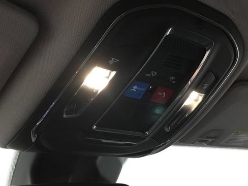Used 2023 Jeep Grand Cherokee Laredo AWD/4WD image 18
