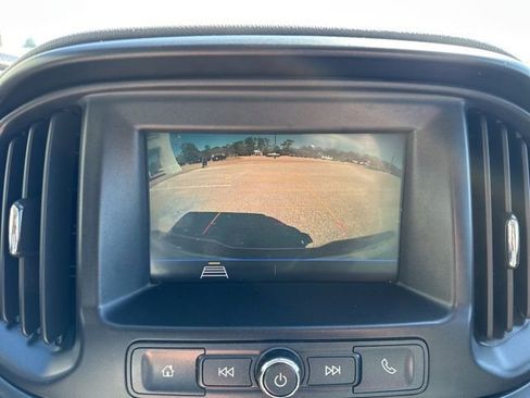 Used 2021 Chevrolet Colorado W/T w/ Custom Special Edition image 16