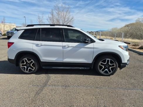 Used 2023 Honda Passport Elite image 4