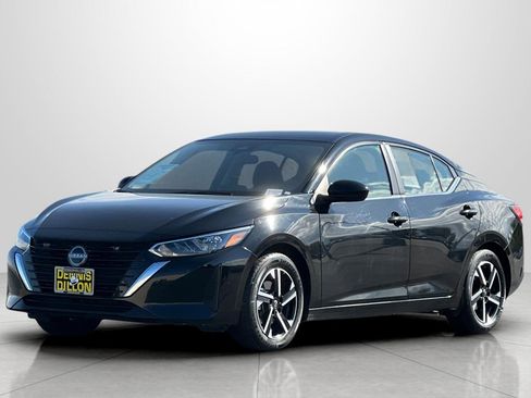 Used 2024 Nissan Sentra SV image 9