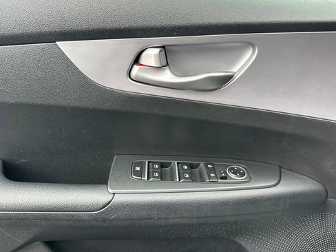 Certified 2024 Kia Forte LXS image 11