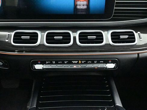 Used 2020 Mercedes-Benz GLS 450 4MATIC image 49