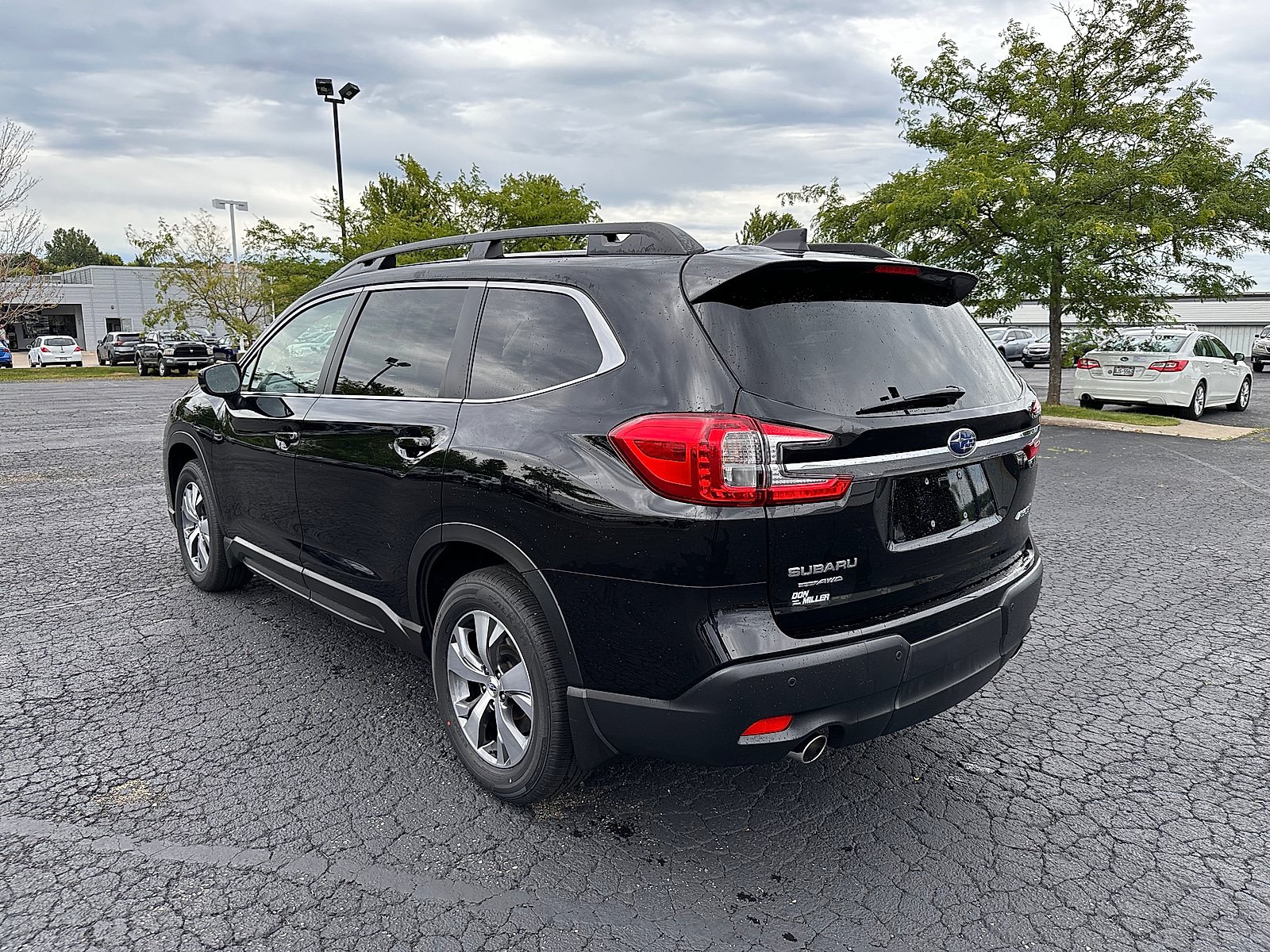 Used 2025 Subaru Ascent Premium AWD/4WD image 5
