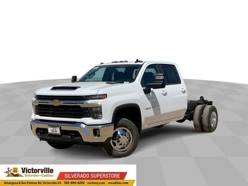 New 2026 Chevrolet Silverado 3500 LT w/ Convenience Package AWD/4WD image 1
