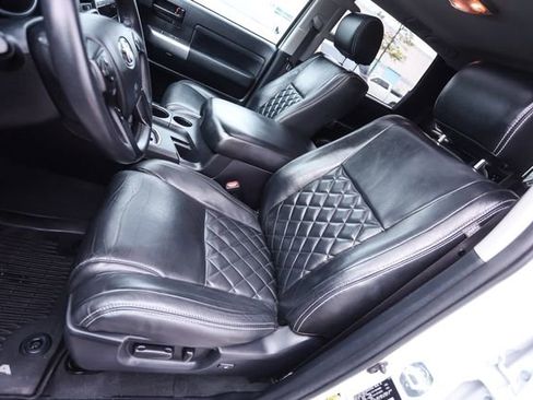 Used 2022 Toyota Sequoia TRD Sport AWD/4WD image 24