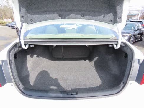 Used 2016 Honda Accord EX-L image 11