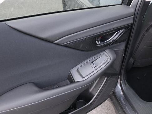 Used 2025 Subaru Outback Premium w/ Popular Package #1A image 18