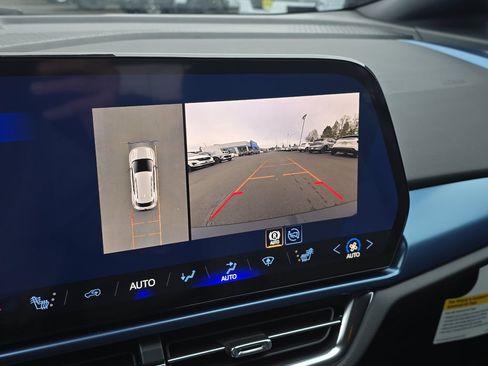 New 2026 Chevrolet Equinox EV LT image 30