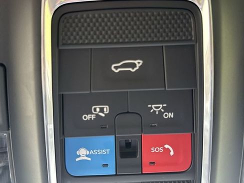 Used 2023 Jeep Grand Cherokee Limited image 35