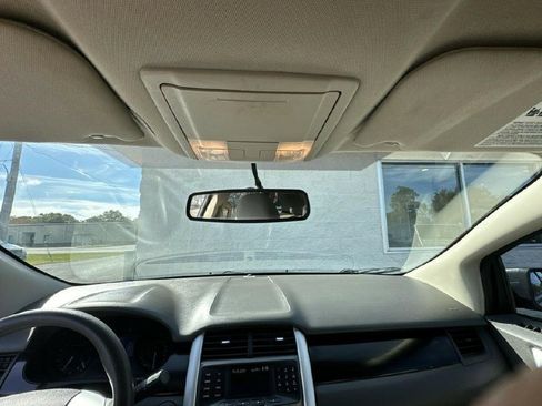 Used 2013 Ford Edge SE image 24