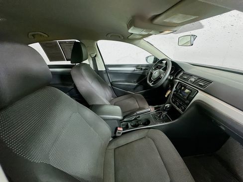 Used 2017 Volkswagen Passat 1.8T S FWD image 26