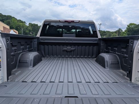 Used 2026 Chevrolet Silverado 1500 ZR2 AWD/4WD image 18