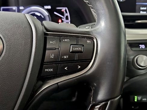 Used 2021 Lexus ES 300h w/ Premium Package image 23