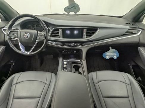 Certified 2024 Buick Enclave Essence FWD image 10