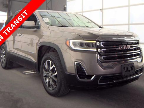 Used 2023 GMC Acadia SLE w/ Driver Convenience Package FWD image 5