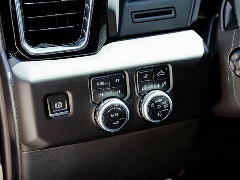 Used 2022 GMC Sierra 1500 Denali image 24