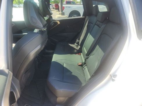 Used 2025 BMW X3 xDrive30i w/ Premium Package AWD/4WD image 12