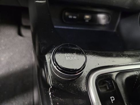 Certified 2025 Kia Seltos S image 27