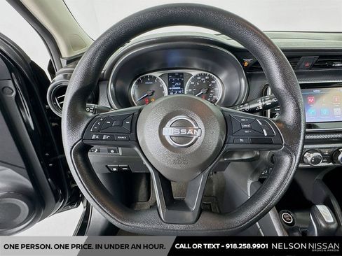 Certified 2025 Nissan Kicks Play S image 11