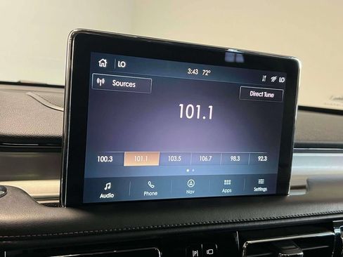 Used 2022 Lincoln Aviator AWD w/ Premium Package image 30