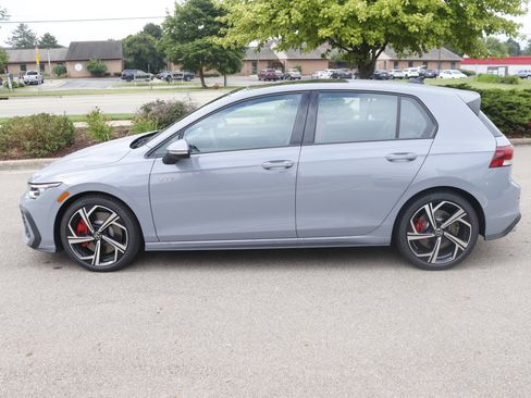New 2025 Volkswagen GTI SE image 6