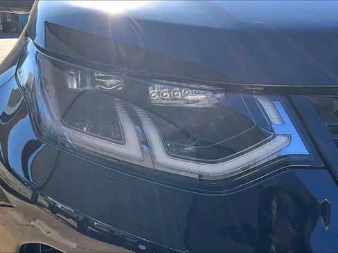 Used 2024 Land Rover Discovery Sport S image 18