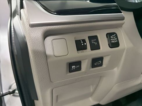 Used 2017 Subaru Forester 2.5i Limited w/ Popular Package #2 image 15