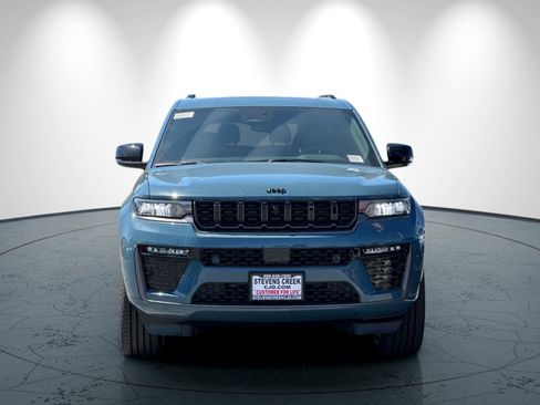 New 2026 Jeep Grand Cherokee L Limited AWD/4WD image 9