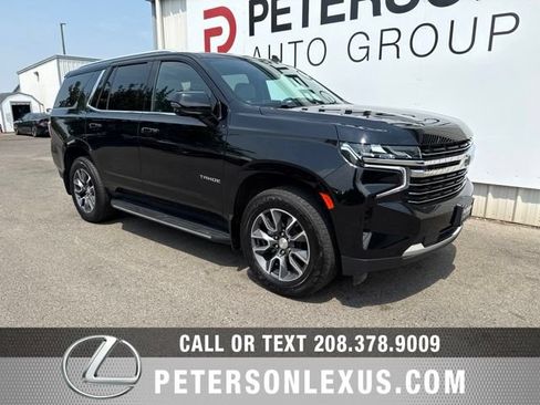 Used 2021 Chevrolet Tahoe LT w/ LT Signature Package AWD/4WD image 2