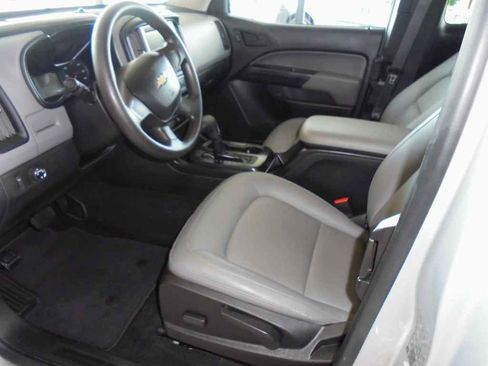 Used 2018 Chevrolet Colorado W/T RWD image 7