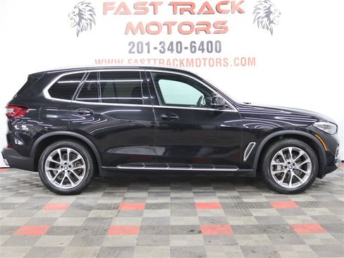 Used 2020 BMW X5 xDrive40i w/ Convenience Package image 4