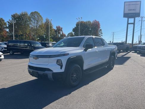 Used 2025 Chevrolet Silverado EV LT AWD/4WD image 1