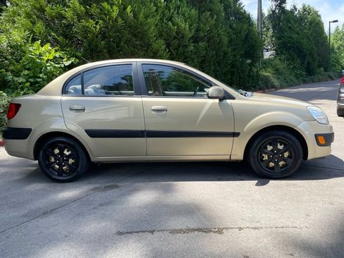 Used 2008 Kia Rio LX w/ PWR Pkg FWD image 3