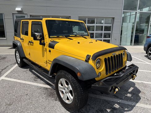 Used 2015 Jeep Wrangler Unlimited Sport w/ Quick Order Package 24S AWD/4WD image 8