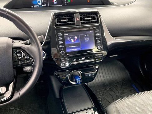 Used 2020 Toyota Prius Prime LE FWD image 5