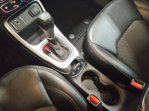 Used 2021 Jeep Compass Latitude FWD image 26