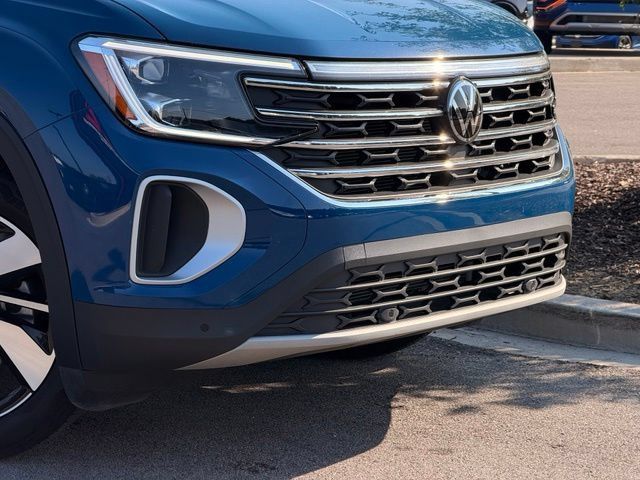 Used 2026 Volkswagen Atlas SE FWD image 3
