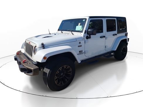 Used 2017 Jeep Wrangler 75th Anniversary image 3