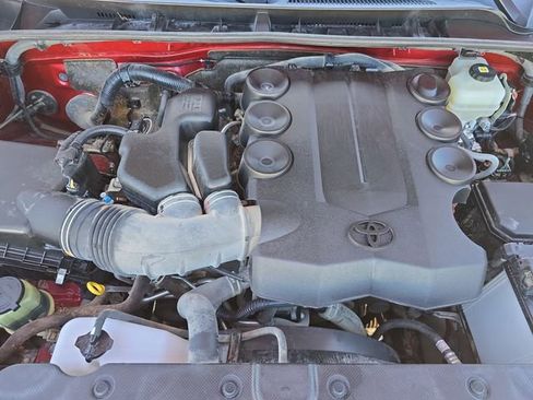 Certified 2022 Toyota 4Runner TRD Off-Road Premium image 30