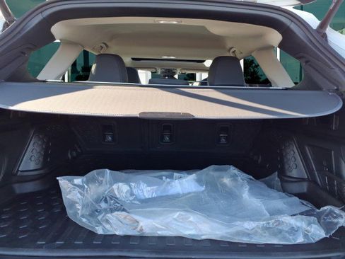 Used 2024 Subaru Outback Touring XT image 9