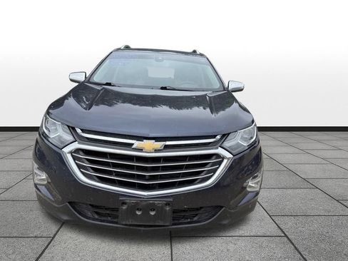 Used 2018 Chevrolet Equinox Premier AWD/4WD image 2