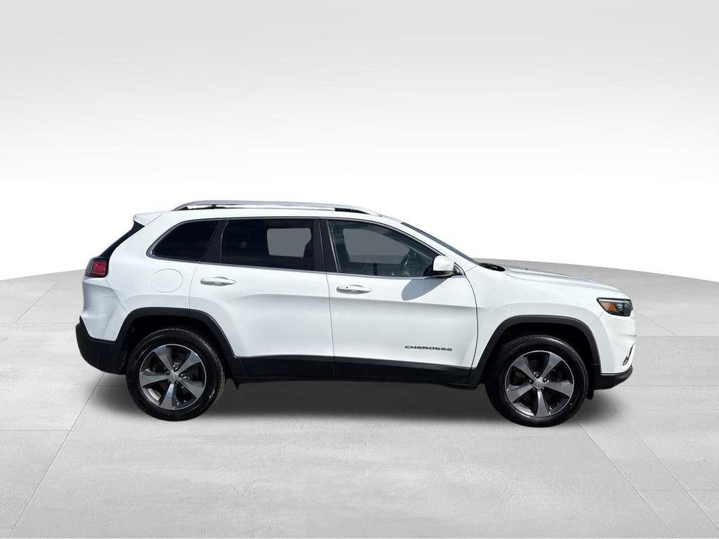 Used 2019 Jeep Cherokee Limited AWD/4WD image 5