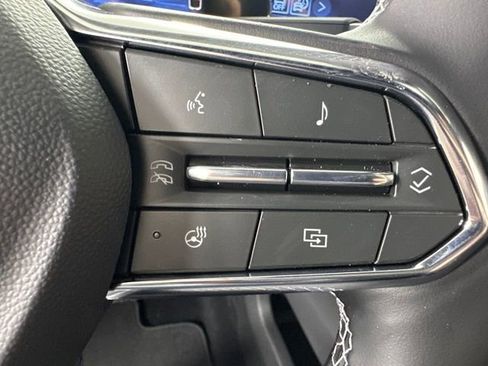 New 2025 Chevrolet Equinox EV LT image 10