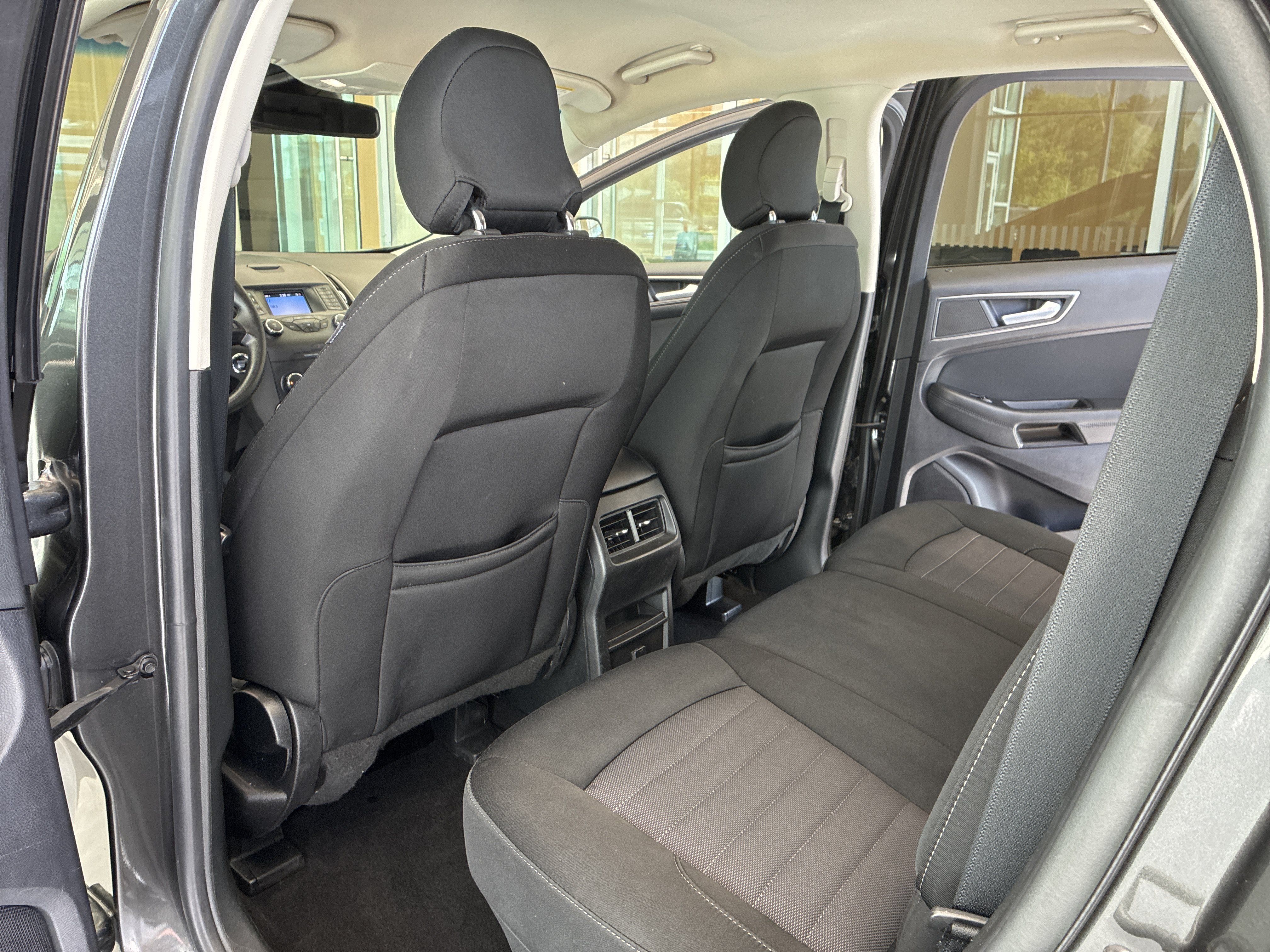 Used 2019 Ford Edge SE AWD/4WD image 13