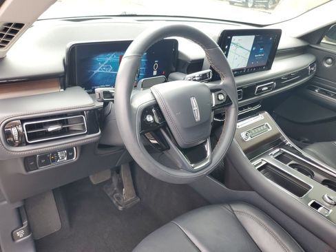 Certified 2025 Lincoln Aviator Reserve w/ Jet Appearance Package AWD/4WD image 13