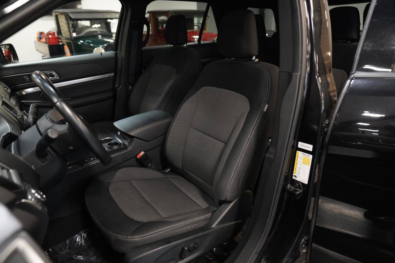 Used 2019 Ford Explorer XLT FWD image 22