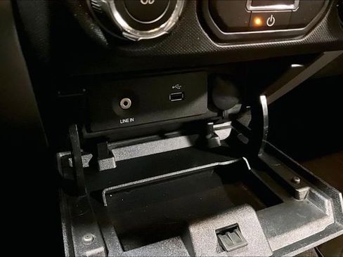 Used 2014 Ford F150 XLT w/ Equipment Group 302A Luxury image 25