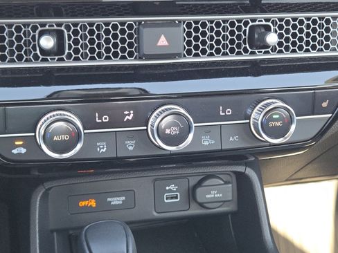 Certified 2023 Honda Civic EX image 31